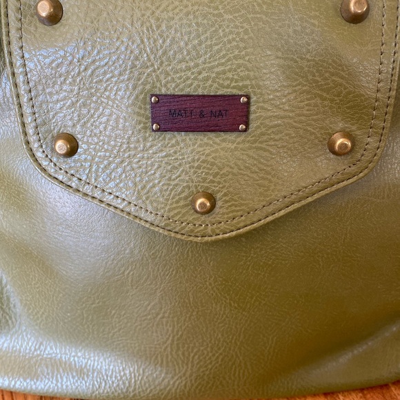 BNWOT adorable Matt and Nat army green bundle including purse & matching wallet - Picture 10 of 11